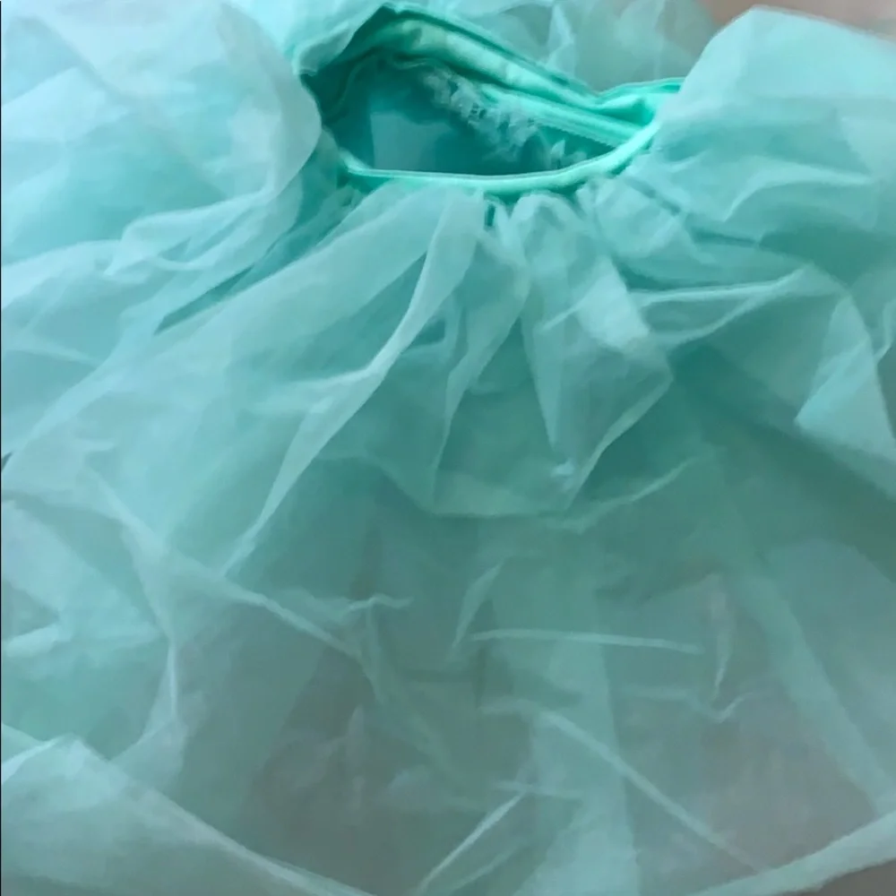 🌸 Adorable‎ Girls M Ballet Recital Costume – Velvet & Tutu Set! 🌸
